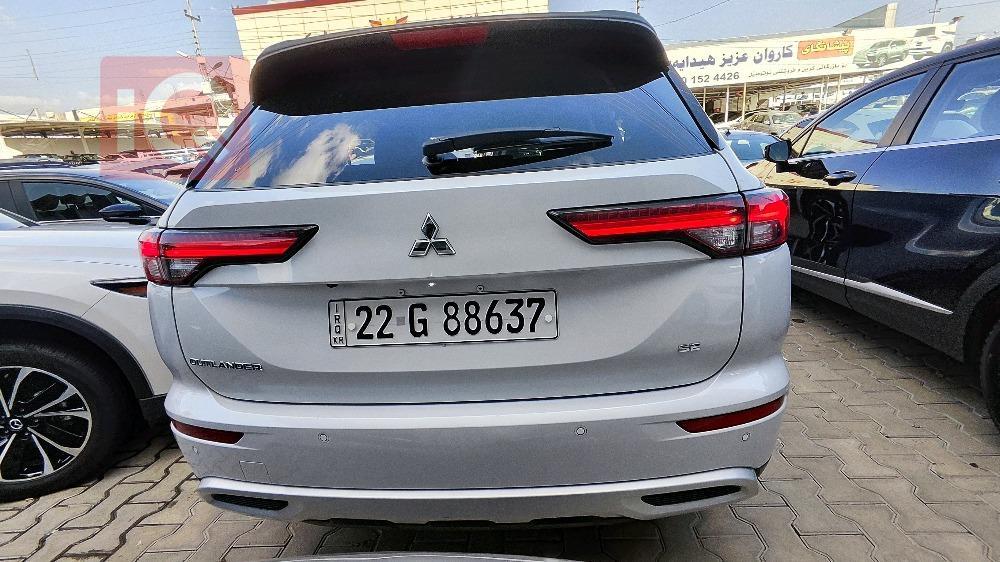 ميتسوبيشي اوتلاندر